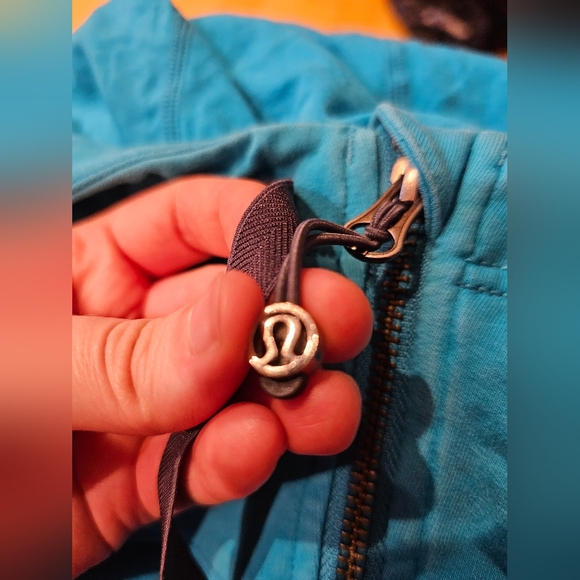Lululemon sing floss travel jacket - Picture 4 of 6